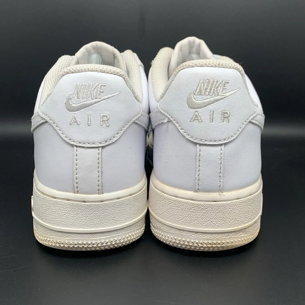 Nike Air Force 1’s‎ ‘07 Triple White Shoes Men’s Sz 9.5
